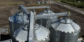 Enclosed Belt Conveyor